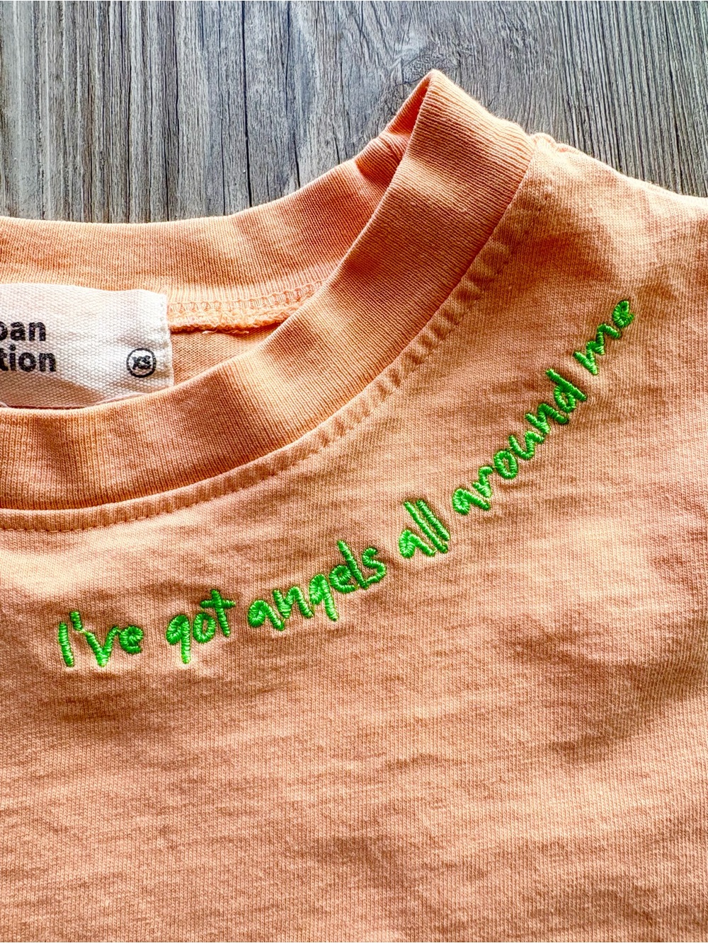 URBAN NATION T-SHIRT LONG SLEEVE WOMENS ORANGE XS OVERSIZED “ANGELS ALL AROUND”